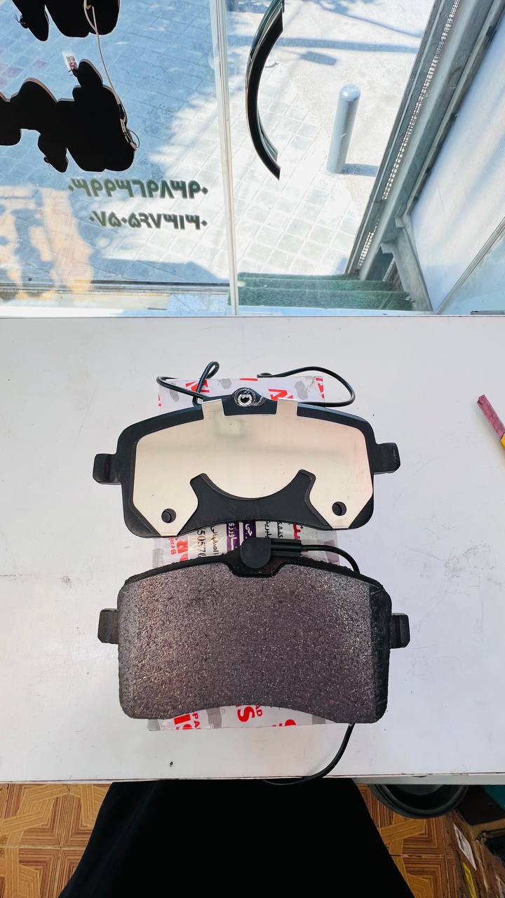 لنت جلو پژو 407